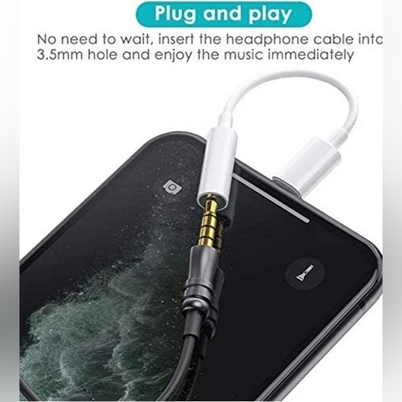 Apple~White Lightning to 3.5mm AUX Adapter
New - Picture 5 of 10